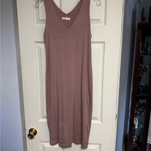 Sozy Mauve V-Neck Sleeveless Dress